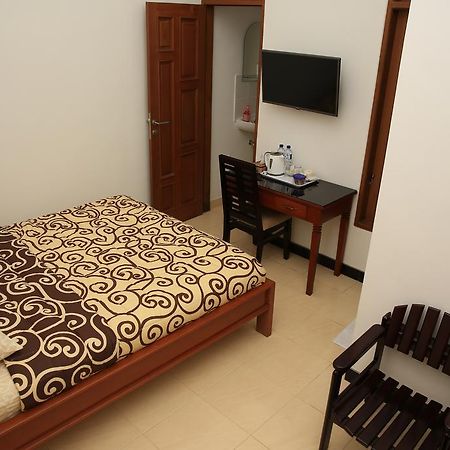 Puri Kusuma Guest House Tabanan Pokój zdjęcie