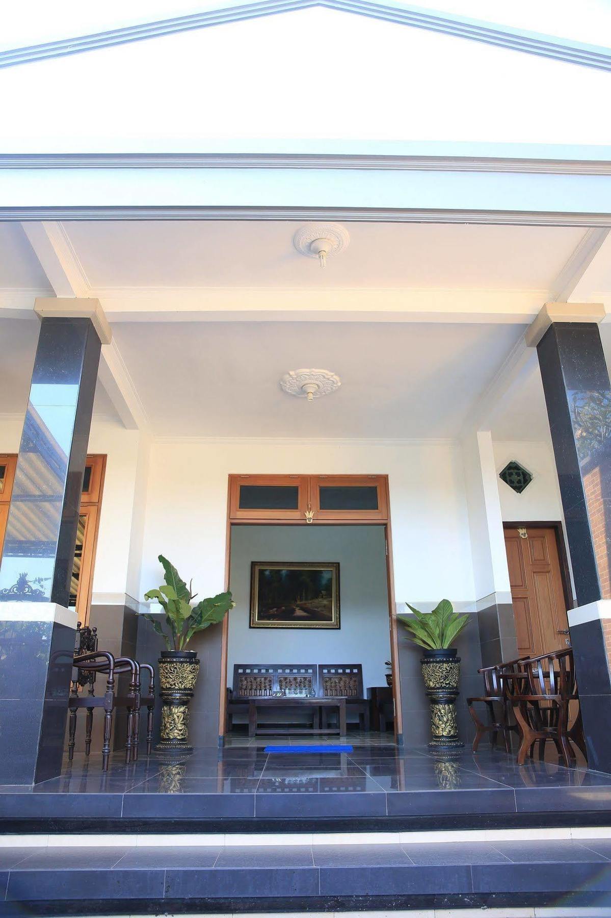 Puri Kusuma Guest House Tabanan Zewnętrze zdjęcie
